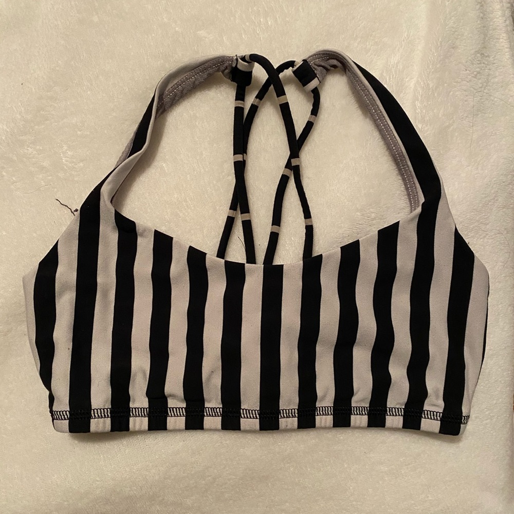 Lululemon bra size 2